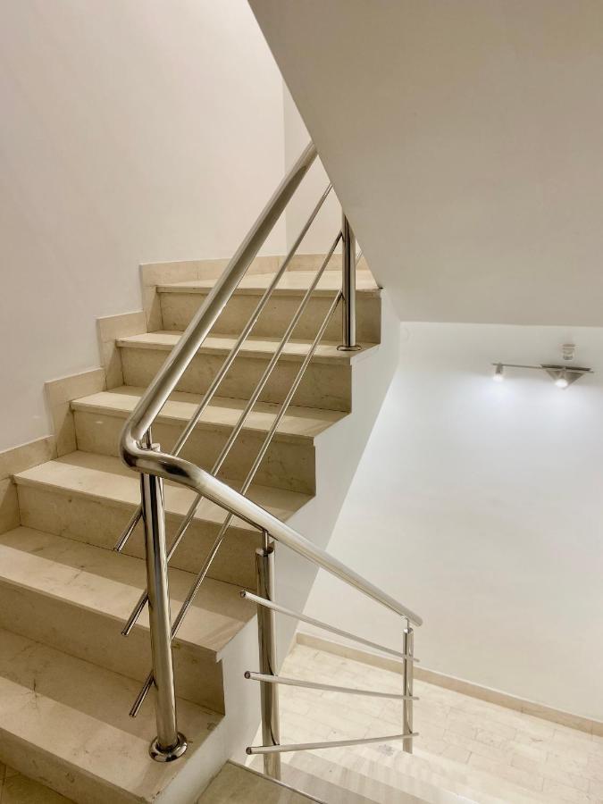 The Franeta Lux