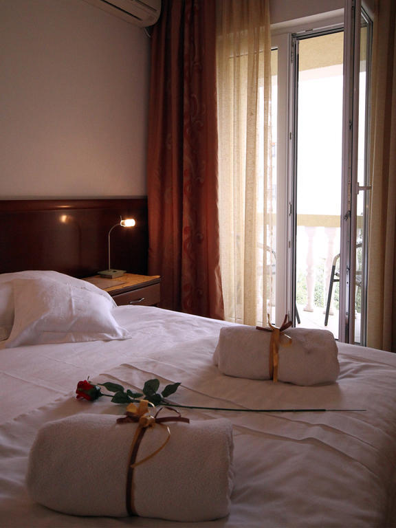 The Franeta Lux